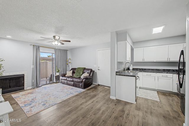 533 W GUADALUPE Road 1067, Mesa, AZ 85210