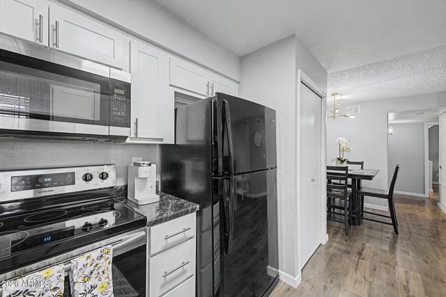 533 W GUADALUPE Road 1067, Mesa, AZ 85210