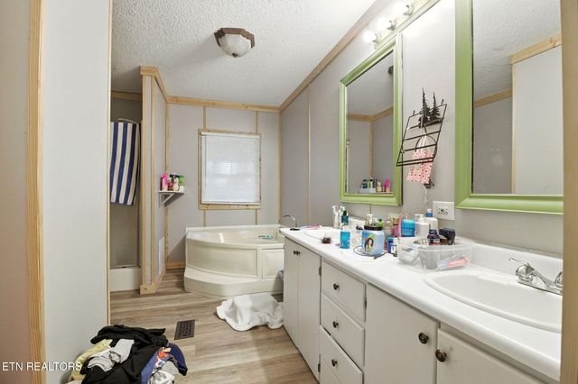 810 Layman Drive, Dandridge, TN 37725