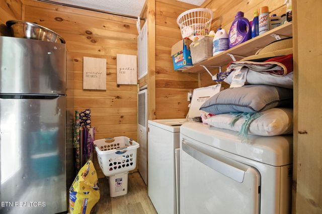 810 Layman Drive, Dandridge, TN 37725