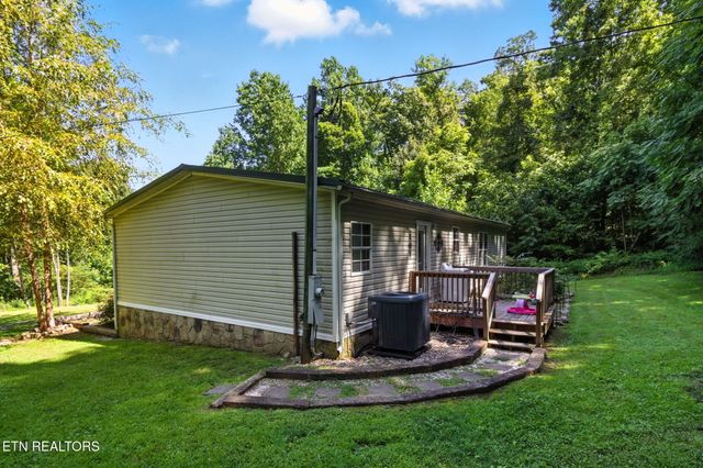 810 Layman Drive, Dandridge, TN 37725