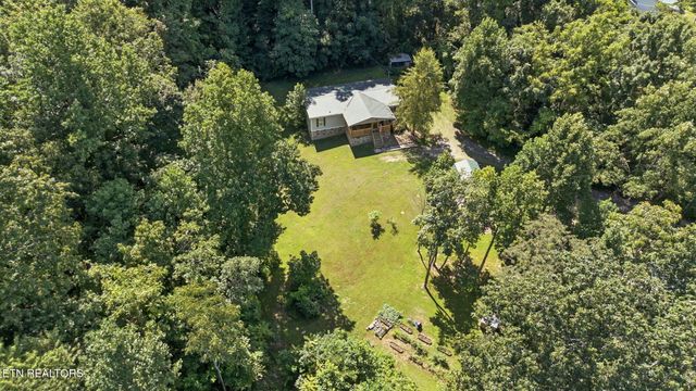 810 Layman Drive, Dandridge, TN 37725