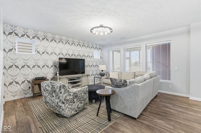 17275 Dovehouse Lane, Westfield, IN 46074