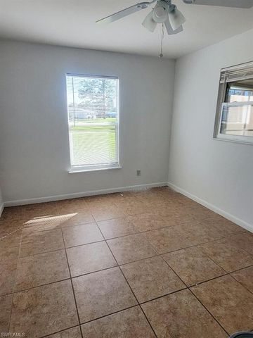 37 Desert Candle CIR, Lehigh Acres, FL 33936