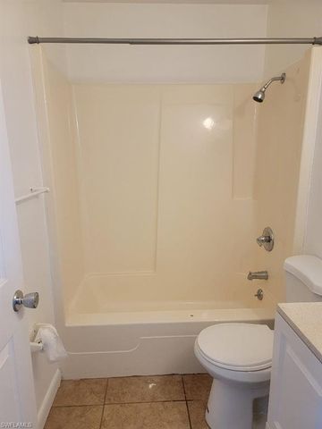 37 Desert Candle CIR, Lehigh Acres, FL 33936