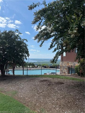377 Pinnacle Trail, Denton, NC 27239