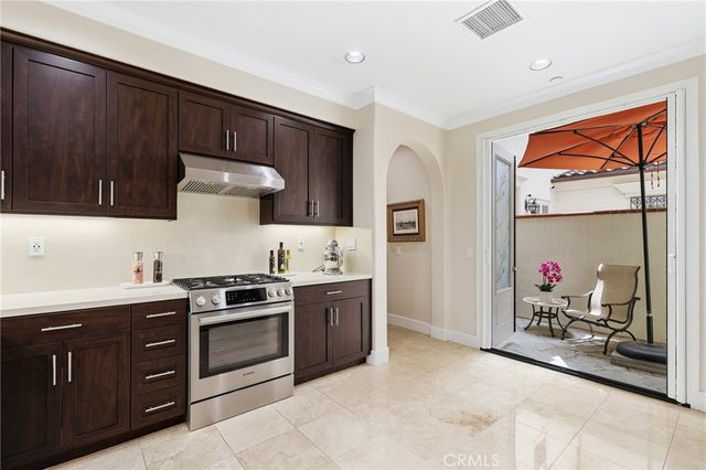 74 Vintage, Irvine, CA 92620