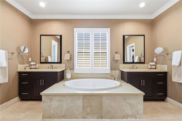 74 Vintage, Irvine, CA 92620