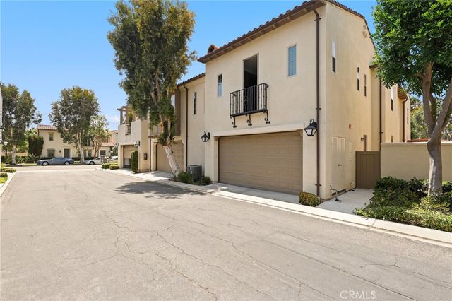 74 Vintage, Irvine, CA 92620