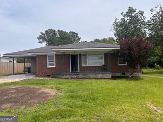 1034 Fairground Street SE, Conyers, GA 30012