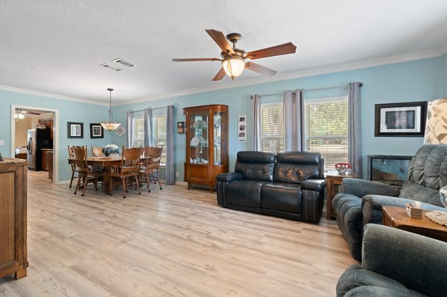6528 County Road 401, Grandview, TX 76050