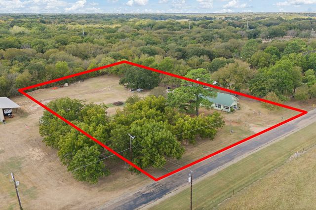 6528 County Road 401, Grandview, TX 76050