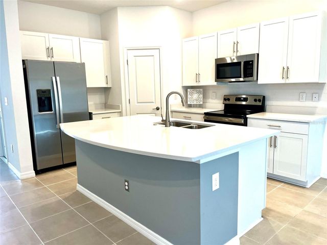 8500 LUNAR SKYE STREET, Sarasota, FL 34241