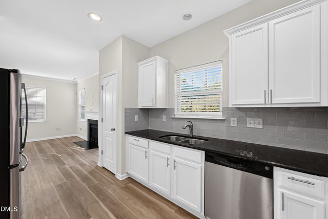 432 Windy Peak Loop, Cary, NC 27519