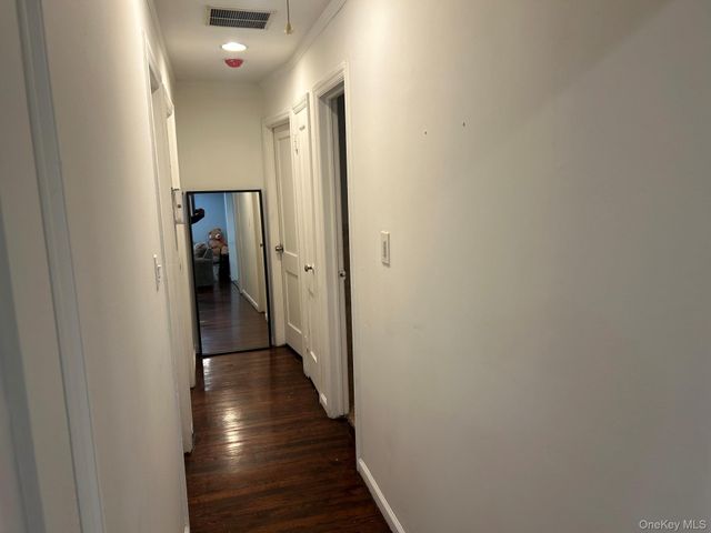 811 9th Street, West Babylon, NY 11704