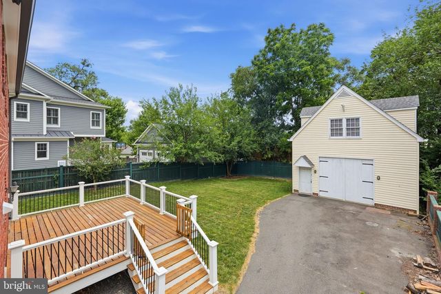 6524 27TH ST N, Arlington, VA 22213