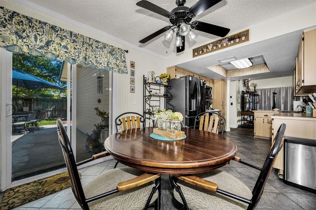 2907 WHISPERING DRIVE N, Largo, FL 33771