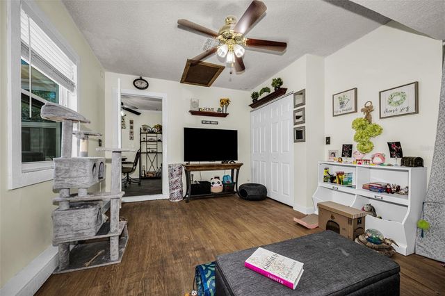 2907 WHISPERING DRIVE N, Largo, FL 33771