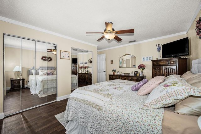 2907 WHISPERING DRIVE N, Largo, FL 33771
