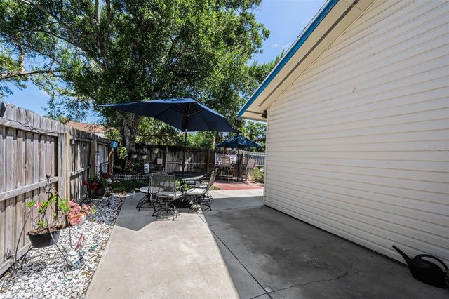 2907 WHISPERING DRIVE N, Largo, FL 33771