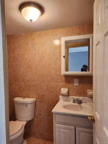 14969 257th Street 1 floor, Rosedale, NY 11422
