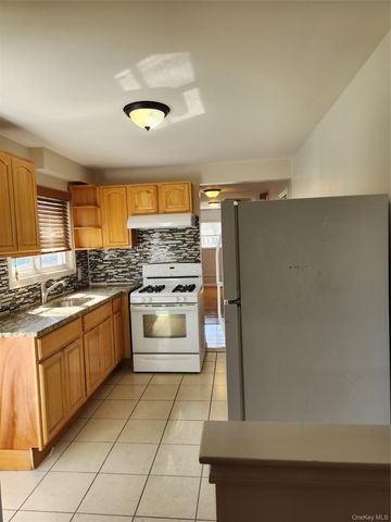 14969 257th Street 1 floor, Rosedale, NY 11422