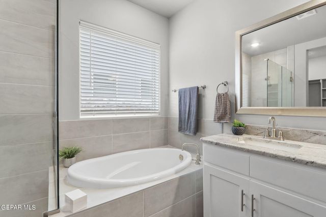 708 Paseo Campanero Street, El Paso, TX 79928