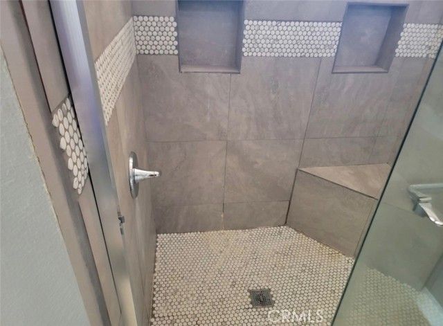 7598 Honeysuckle, Fontana, CA 92336