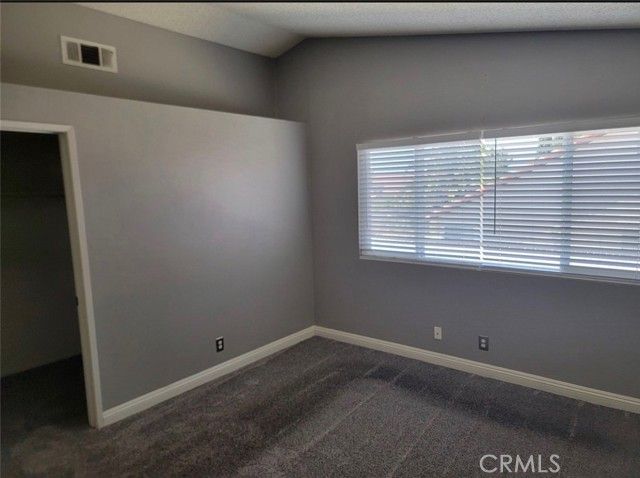 7598 Honeysuckle, Fontana, CA 92336