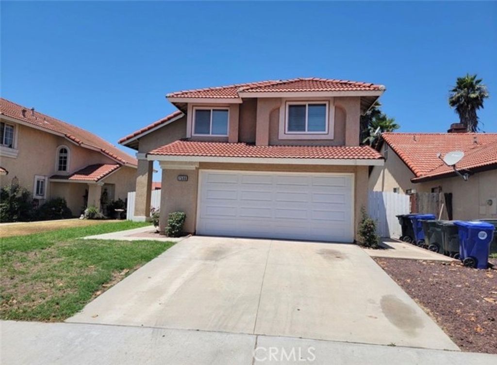 7598 Honeysuckle, Fontana, CA 92336