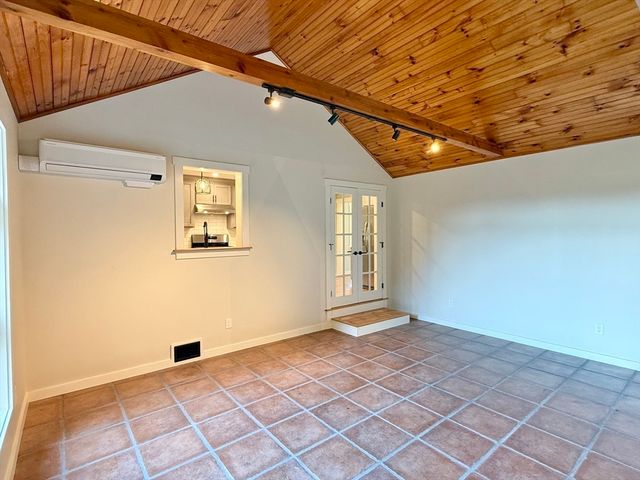 132 Meadow Rd, Montague, MA 01351