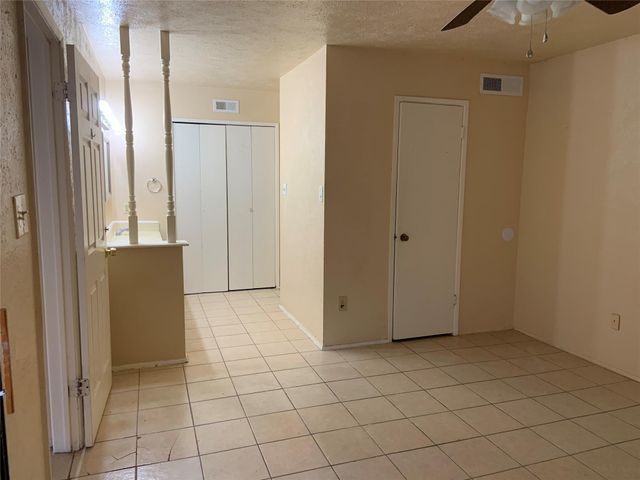5613 Hollow Pines Drive, Houston, TX 77049