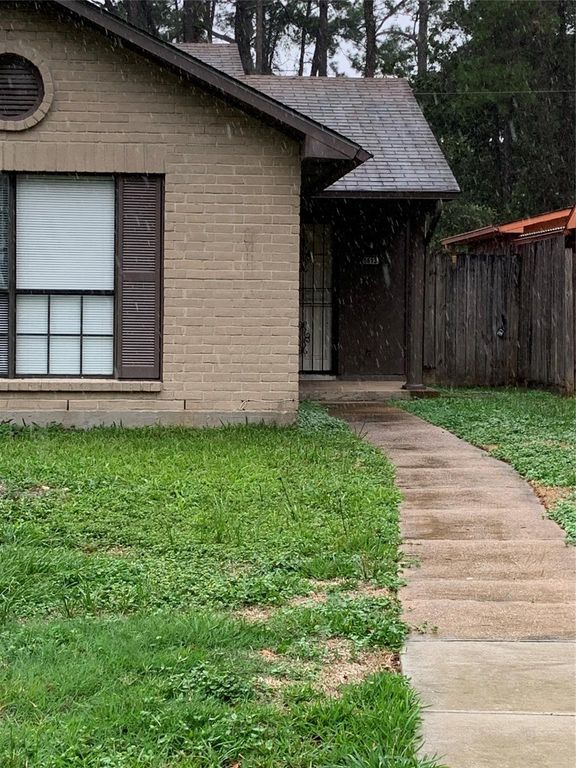 5613 Hollow Pines Drive, Houston, TX 77049