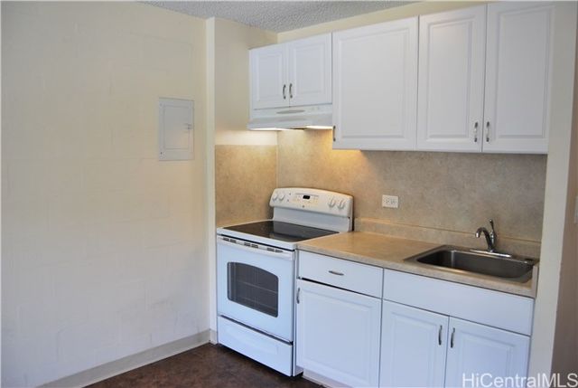 1718 Anapuni Street 502, Honolulu, HI 96822