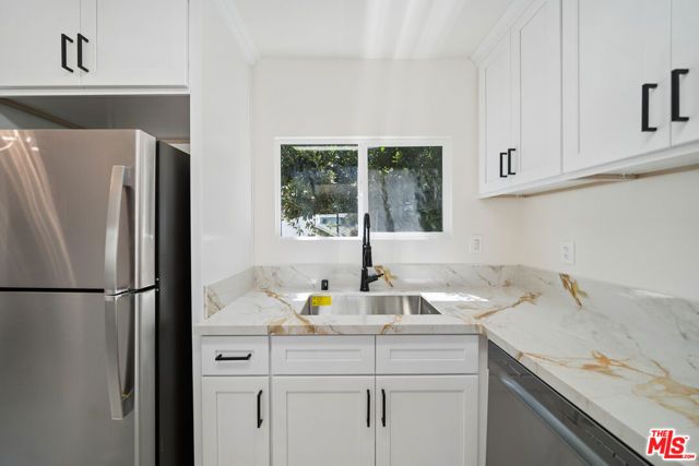 1029 N Gardener, West Hollywood, CA 90046
