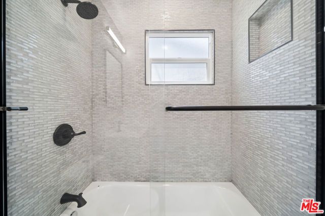 1029 N Gardener, West Hollywood, CA 90046