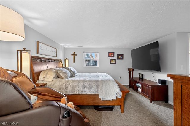 2994 Forestview Street NE, Canton, OH 44721