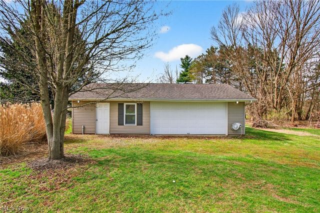 2994 Forestview Street NE, Canton, OH 44721