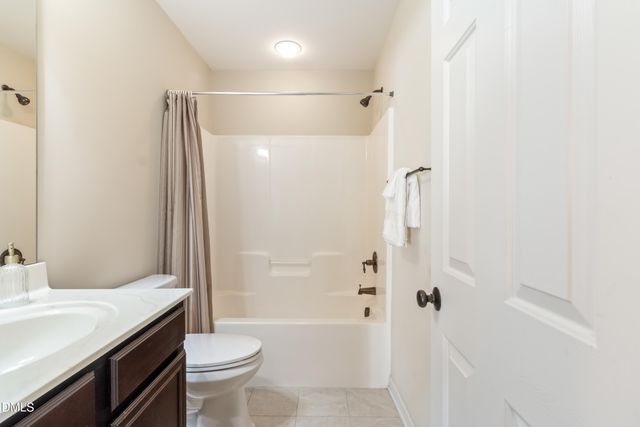44 E Moss Creek Drive, Clayton, NC 27520