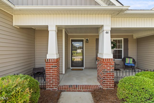 44 E Moss Creek Drive, Clayton, NC 27520
