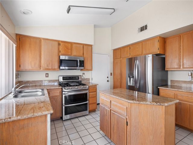 15208 Indian Springs Drive, Victorville, CA 92394