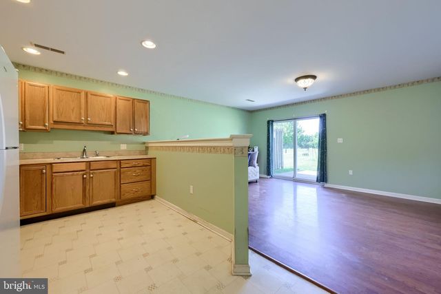 41 HERON DR, Denver, PA 17517