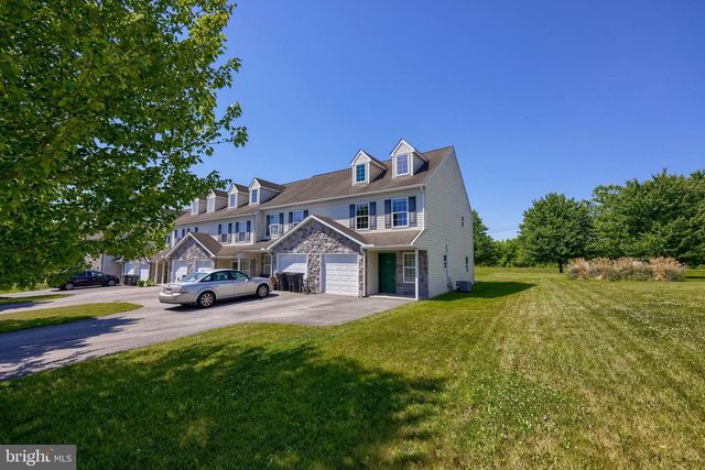 41 HERON DR, Denver, PA 17517
