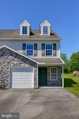 41 HERON DR, Denver, PA 17517