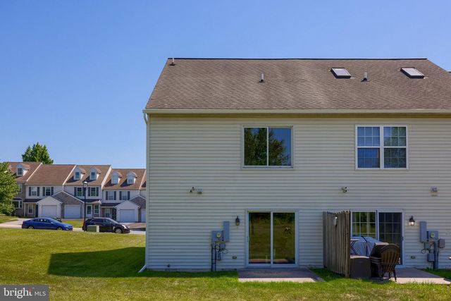 41 HERON DR, Denver, PA 17517