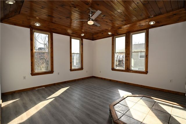 42 KENNEDY ROAD, New Eagle, PA 15067