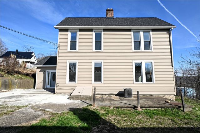 42 KENNEDY ROAD, New Eagle, PA 15067