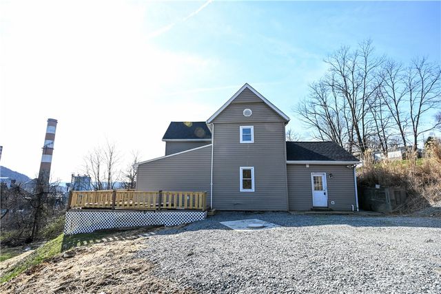 42 KENNEDY ROAD, New Eagle, PA 15067