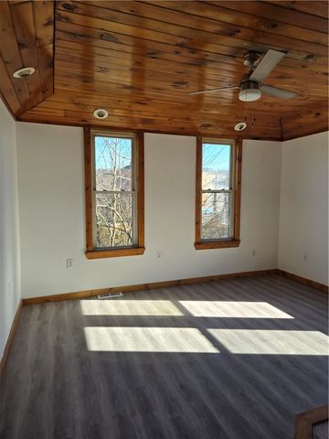 42 KENNEDY ROAD, New Eagle, PA 15067