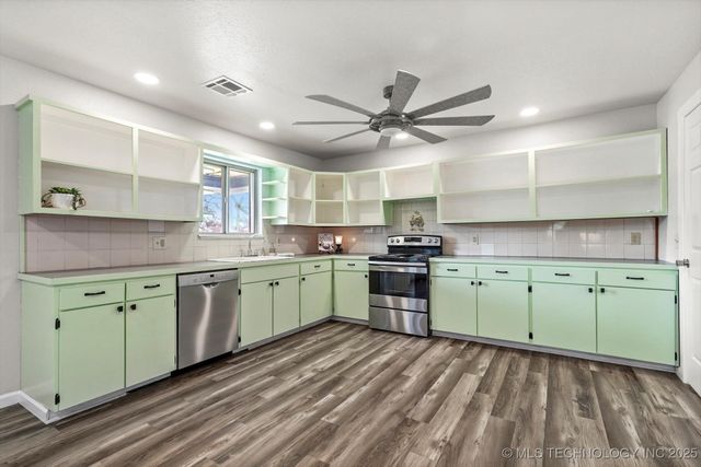 14398 S 246th West Place, Kellyville, OK 74039